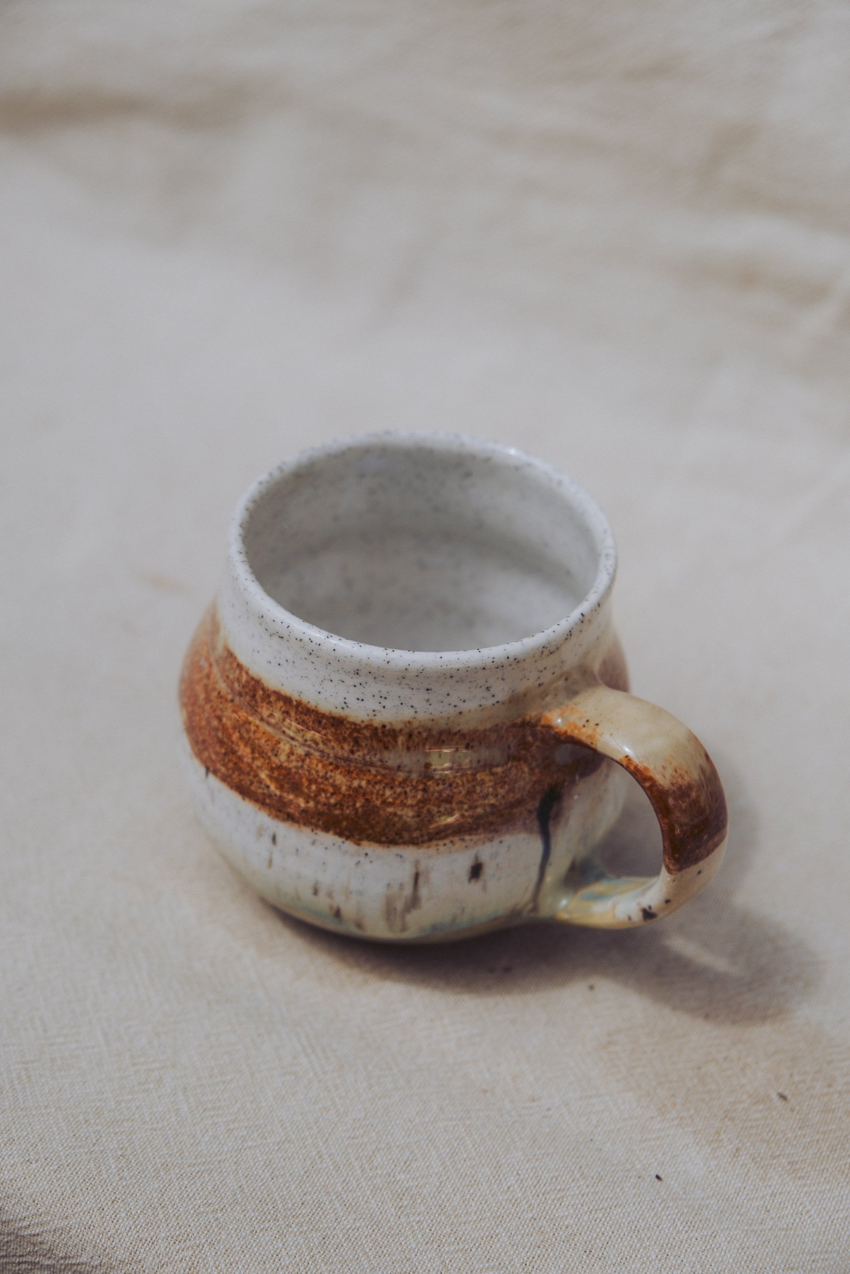 MUG-074-2.jpg