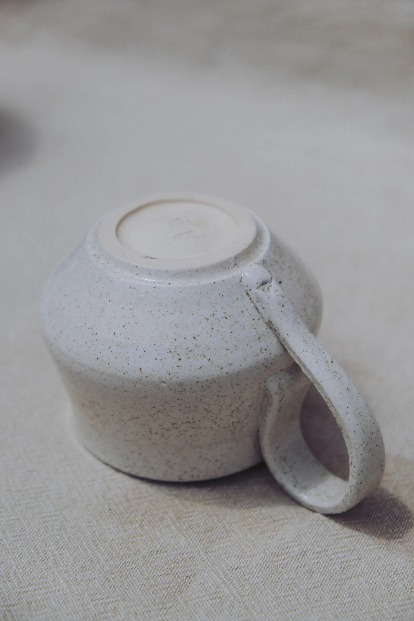 MUG-026-3.jpg