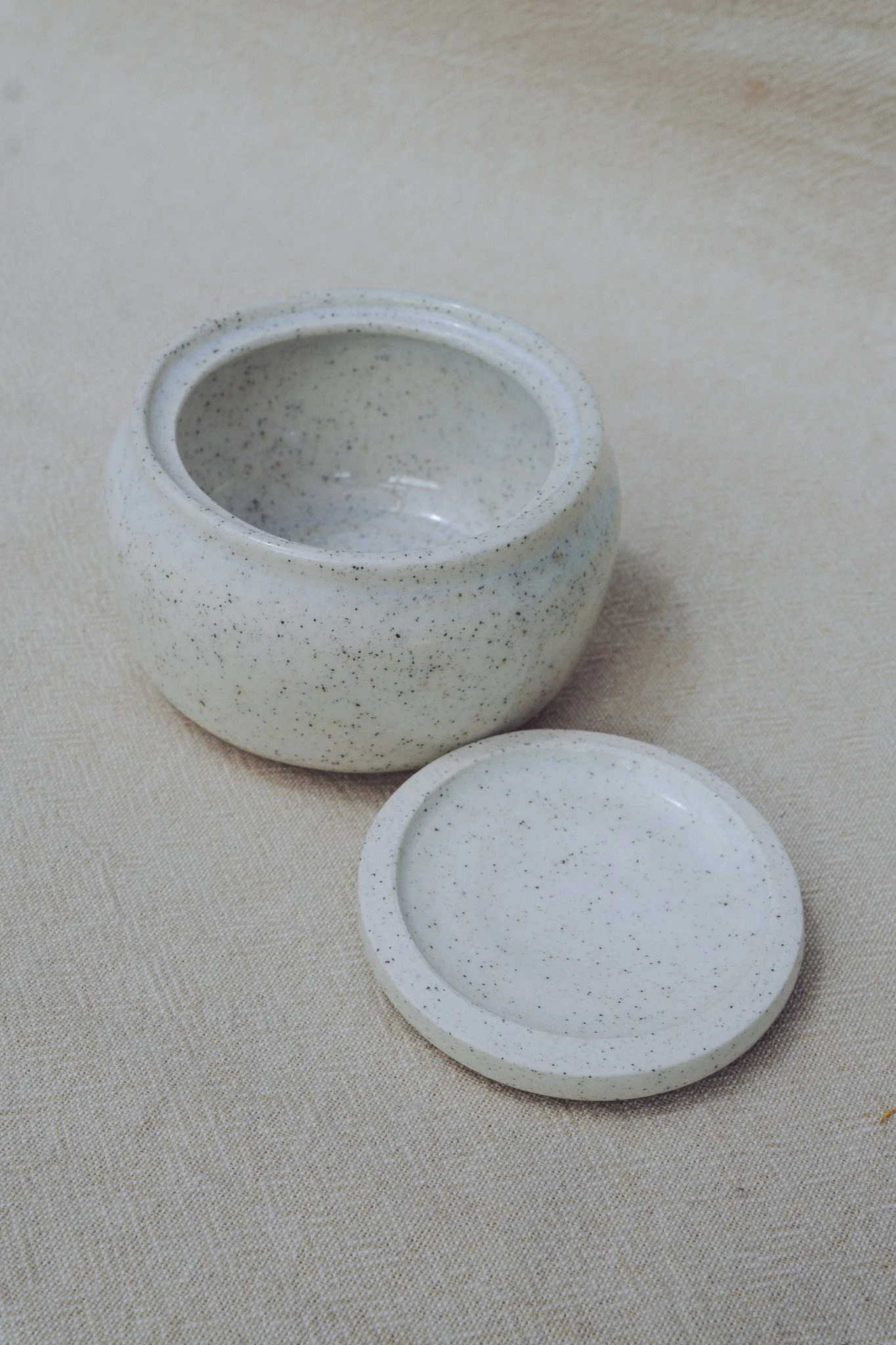 JAR-006-2.jpg
