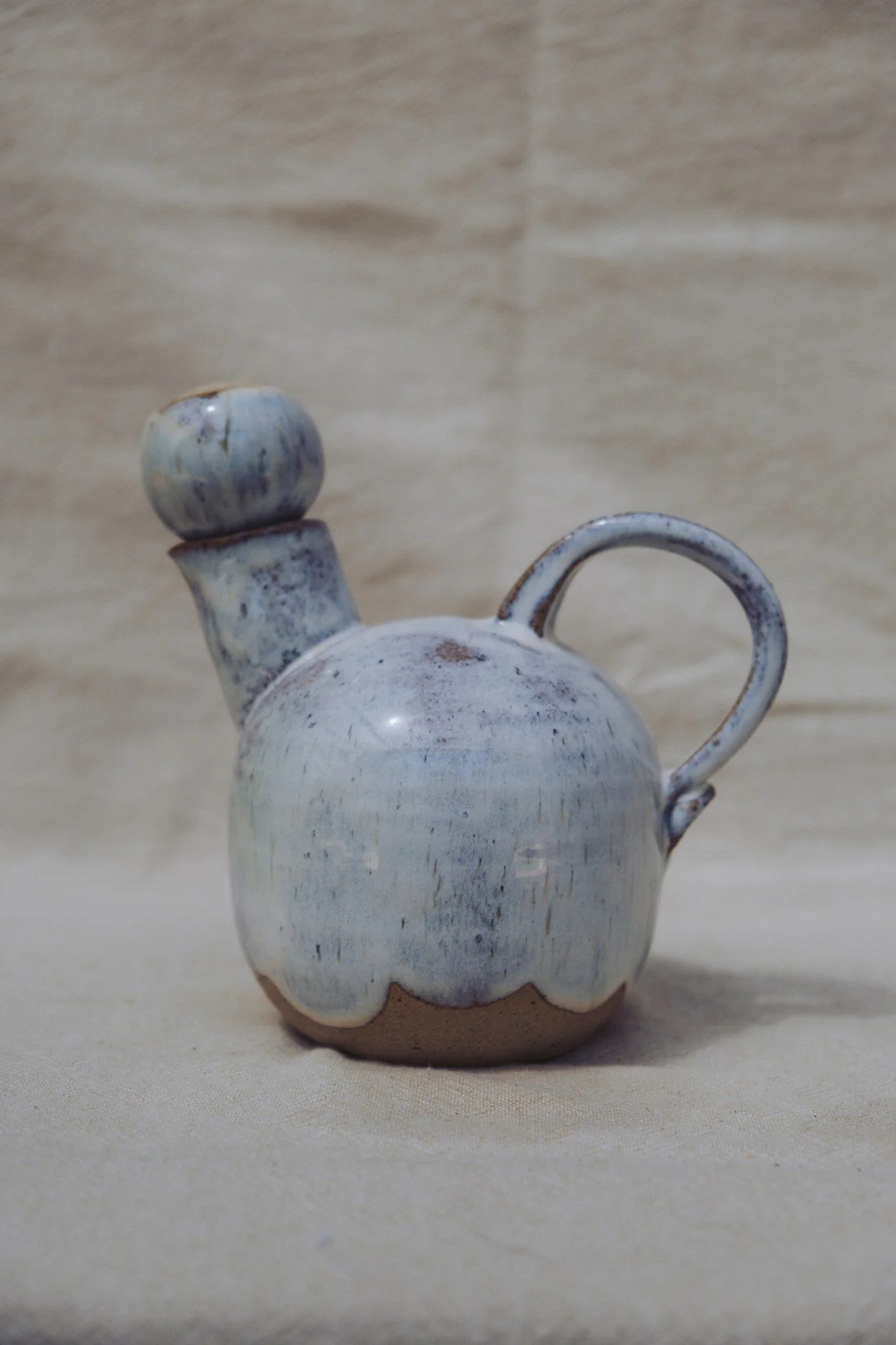 Sea Mist – Pale Blue Oil Pourer