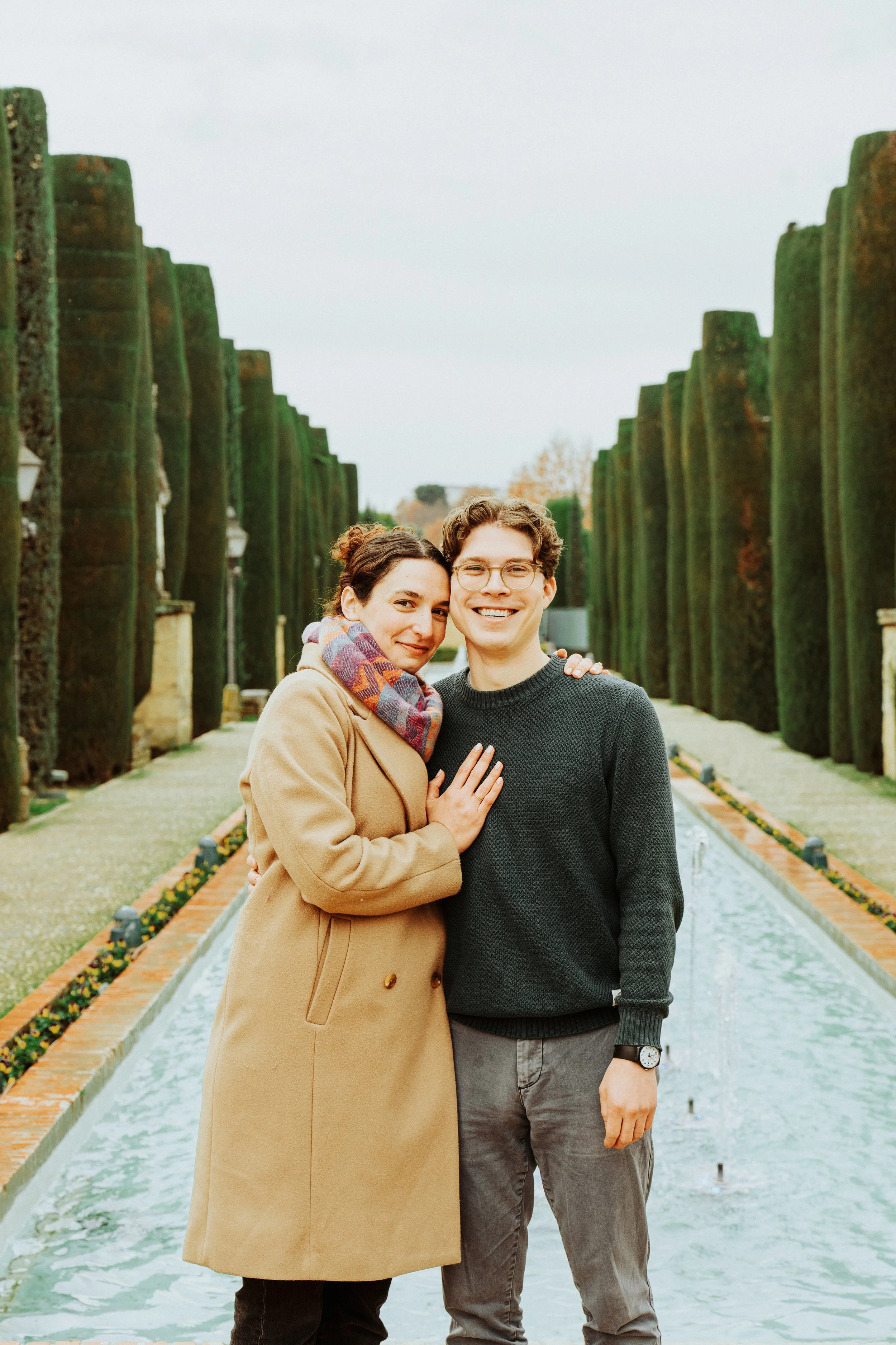 Engaged couple in the Alcázar gardens, Córdoba