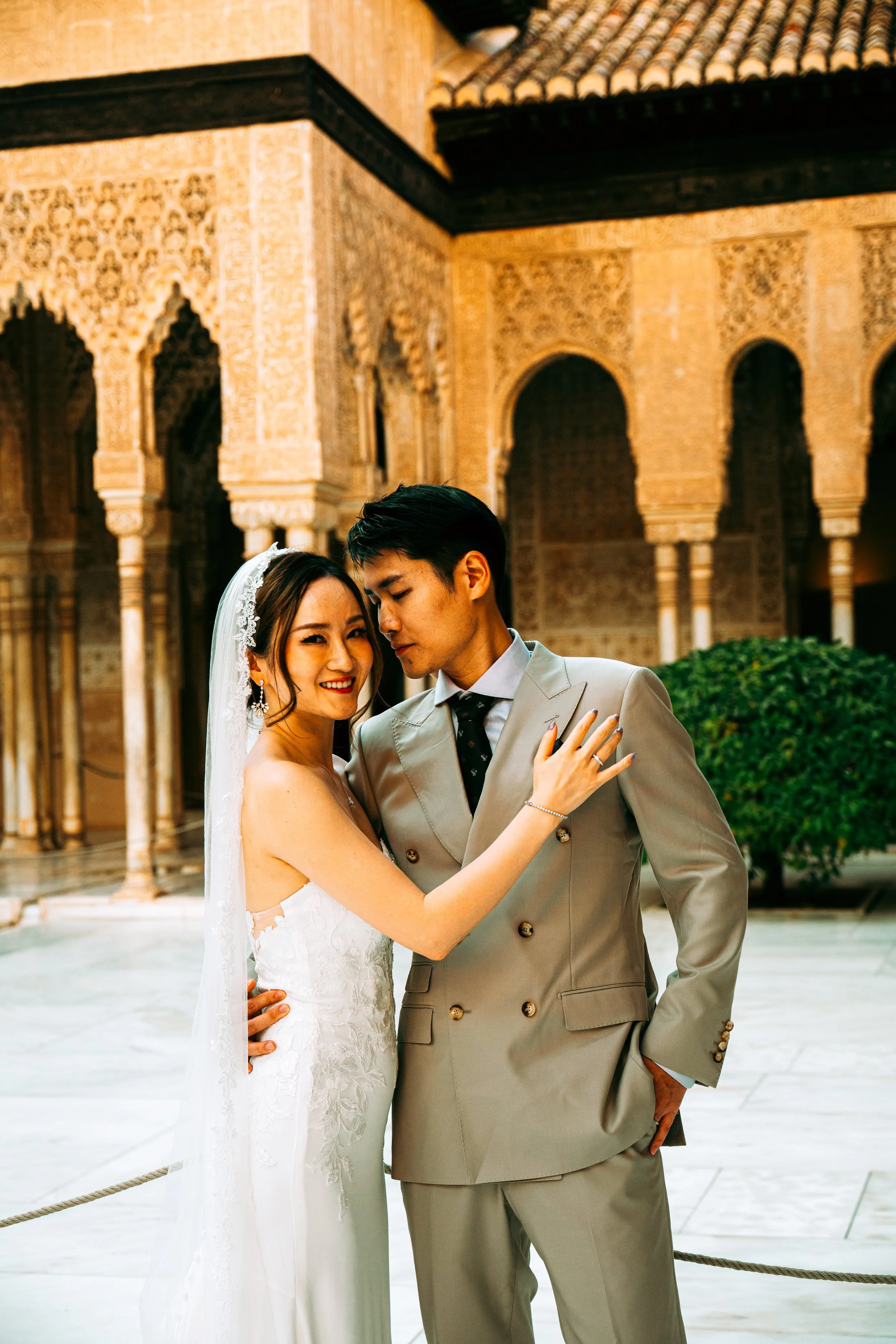 Wedding couple in the Alhambra, Granada (Copy)