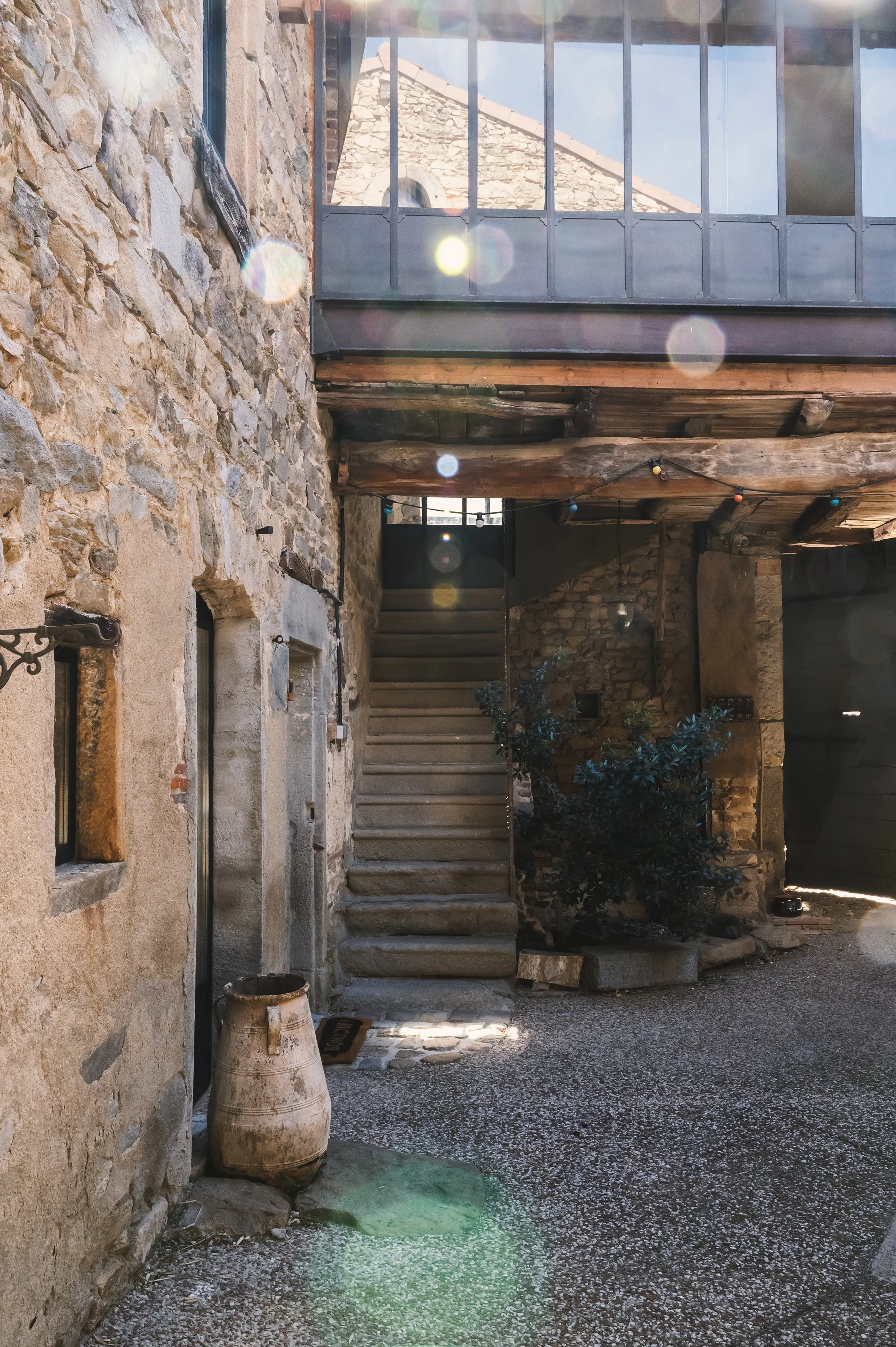Nouage – Photographie - d’auberge de jeunesse | Juline Crépeau