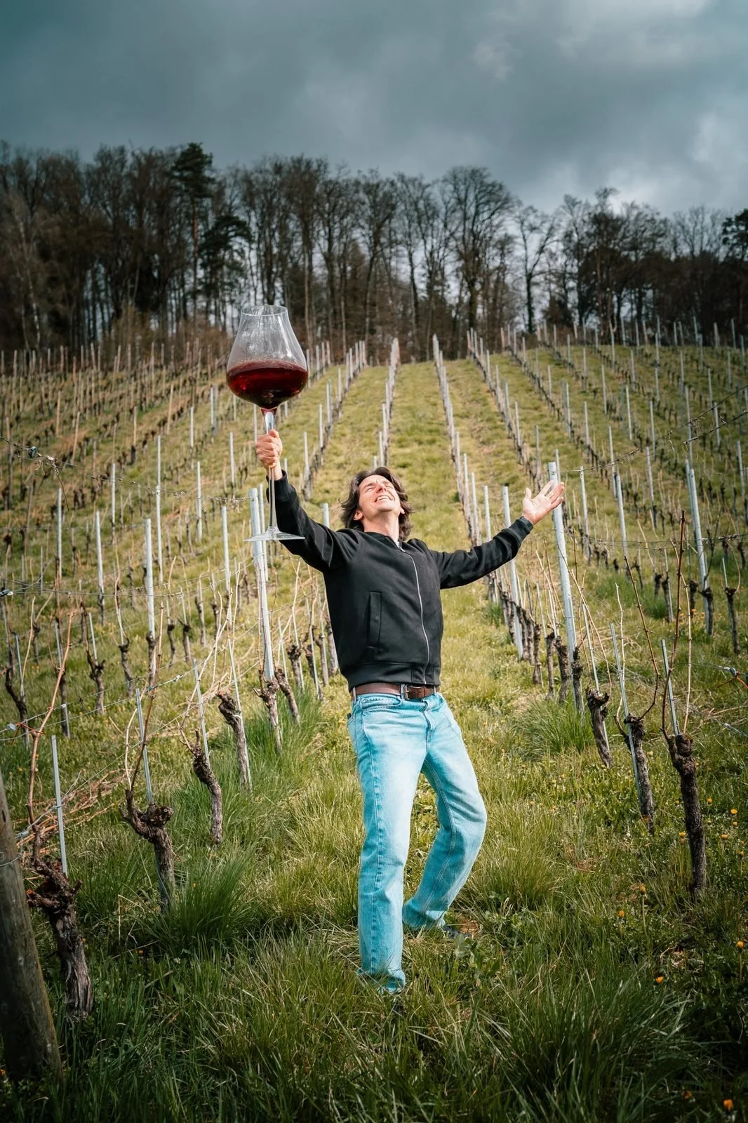 davide dellago aka wine.davide in the vineyard
