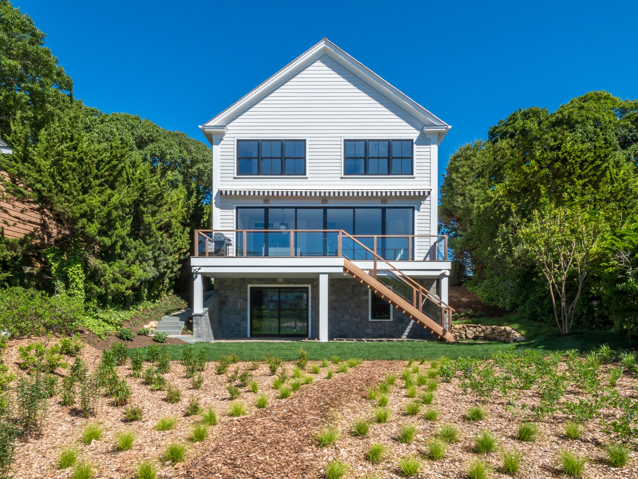 Bay View Dr 00.jpg