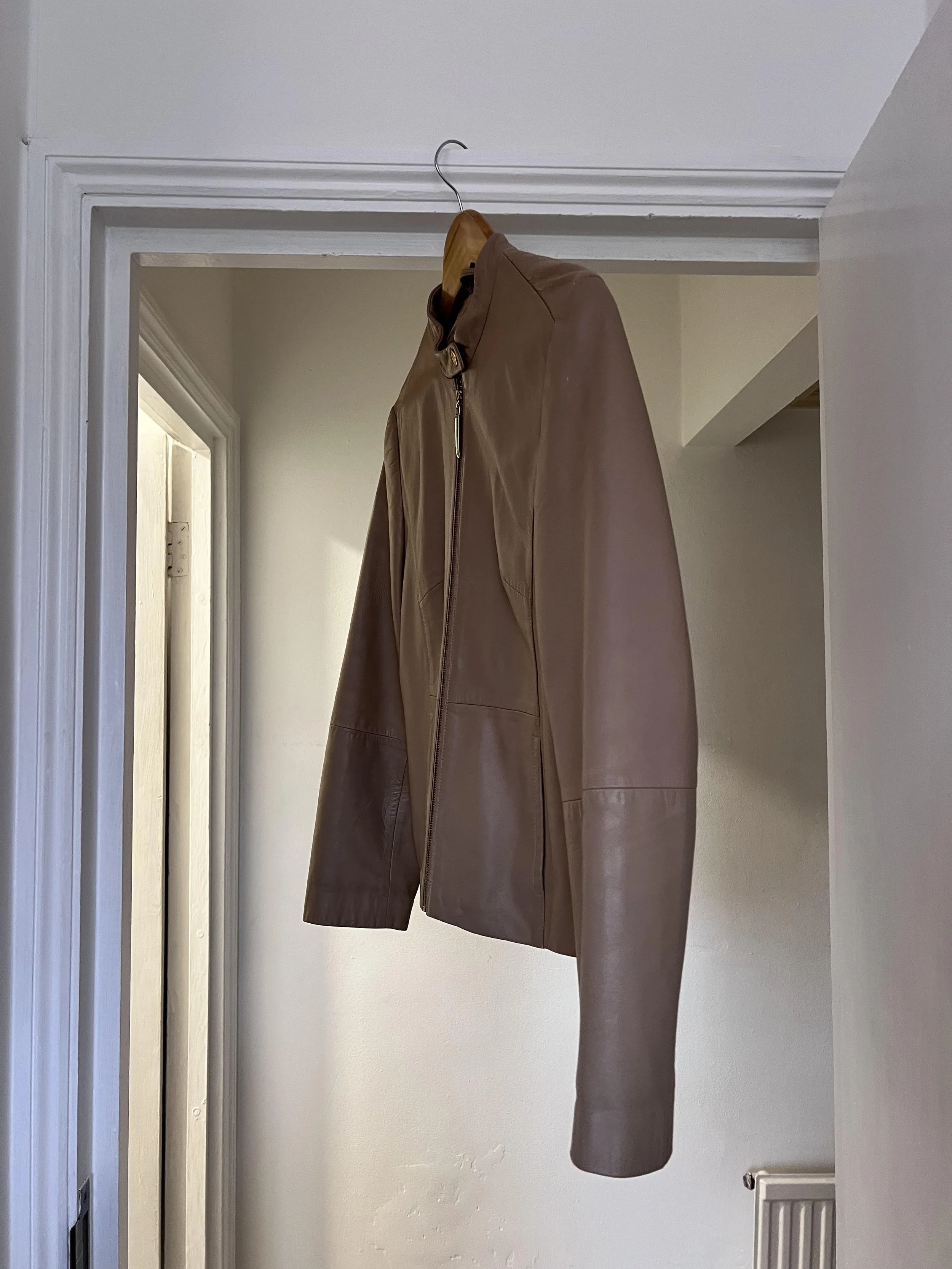 beige leather 5.jpg