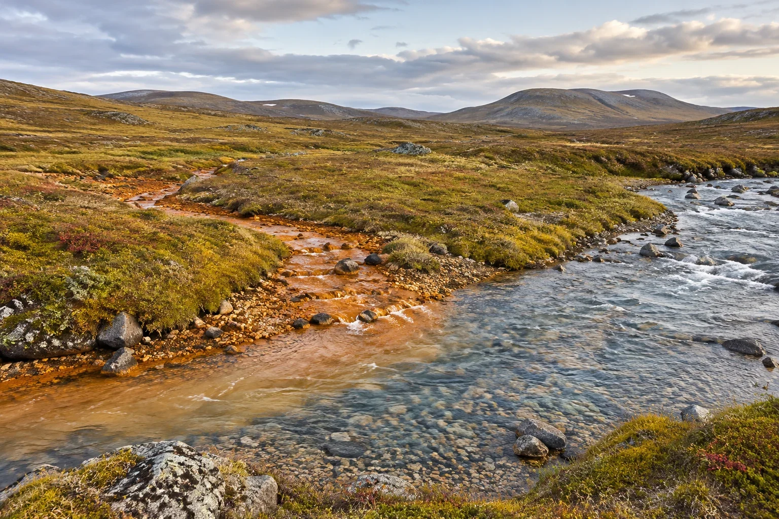 When an Arctic river turns orange