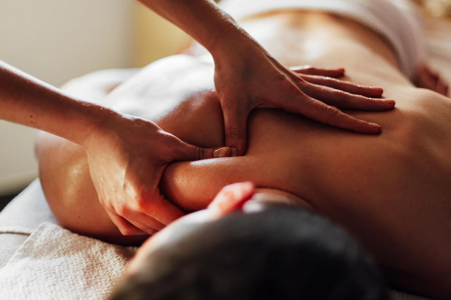 55 Minute Myofascial & Trigger Point Therapy