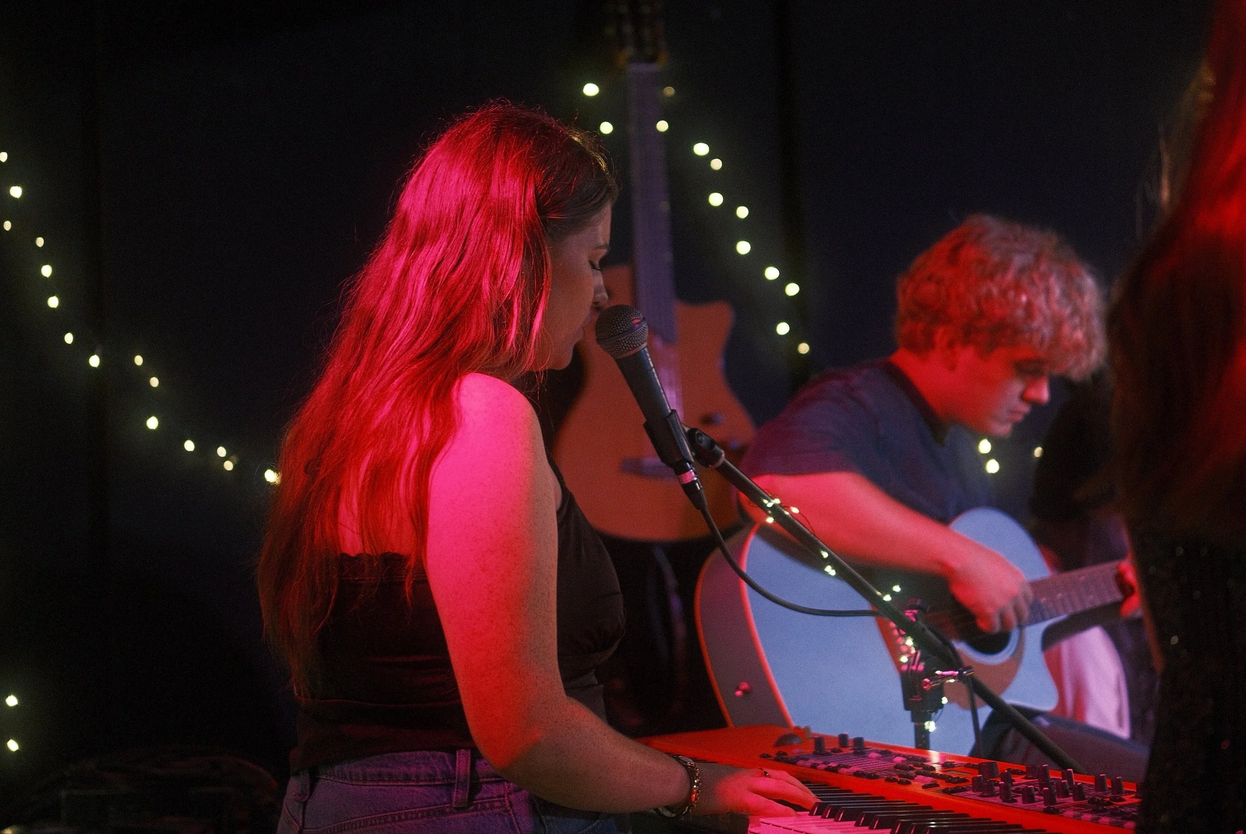 Living Room Sessions was a dream!!! Thank you to everyone who showed up, your support means the world💕 

I&rsquo;m so grateful to have shared the stage with the incredible @mla.milla, @nomads_music_ and @apocalypse.theband_ 🫶🫶🫶

I truly had the t