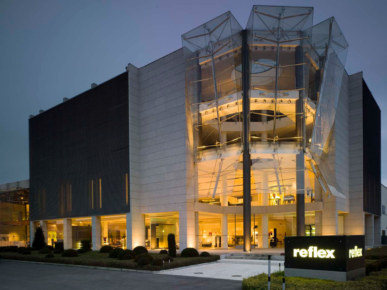 Reflex — Headquarters — image 4