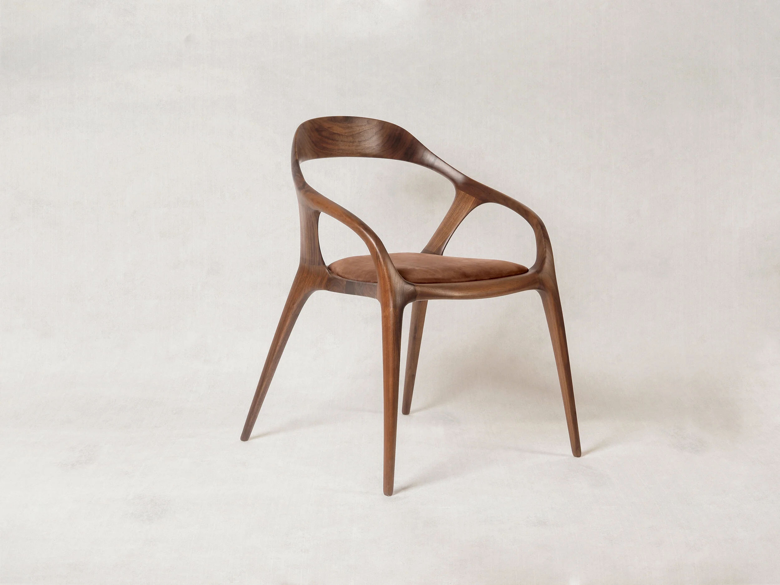 LHEA · Seduta per SPALLI
Design — Legno e pelle, 2020