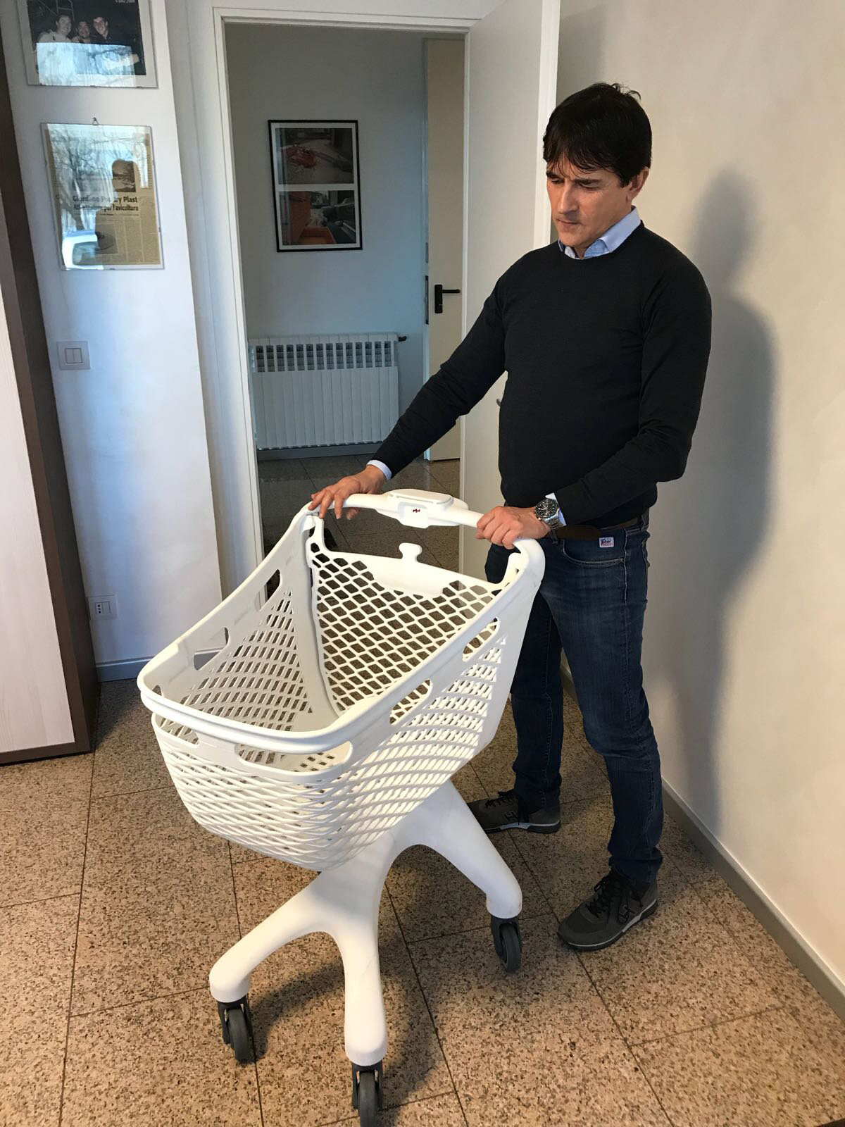 Shopping trolley — image 4