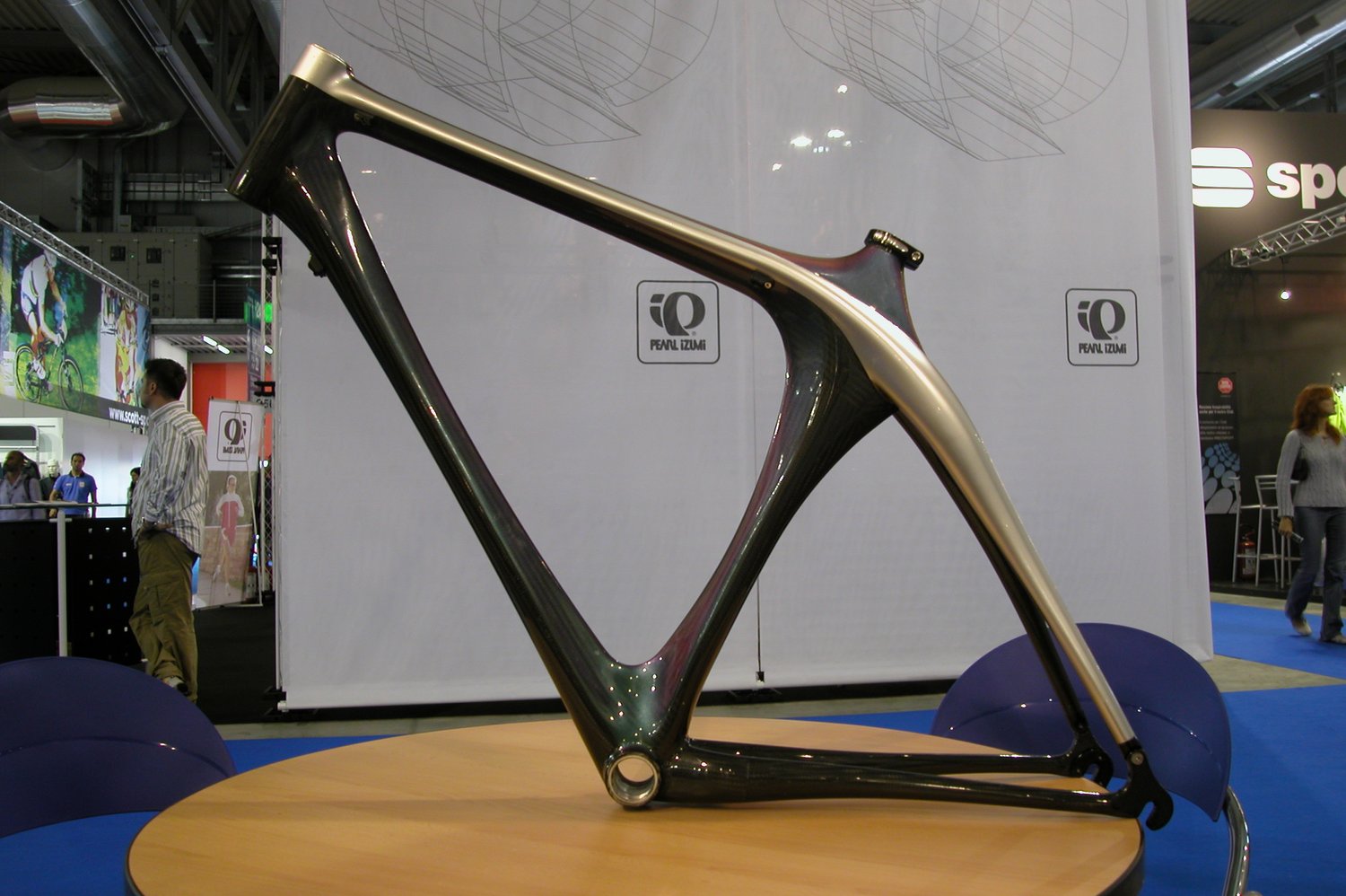 Racing bicycle frame — image 2