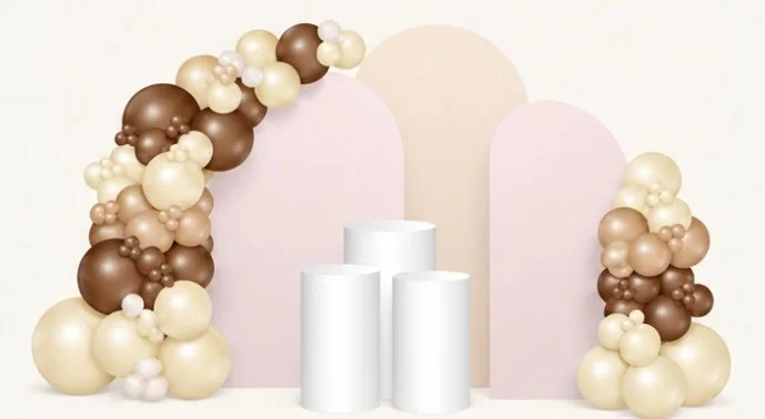 3 BACKDROPS AND CYLINDERS COLUMNS PROPS WITH GARLAND