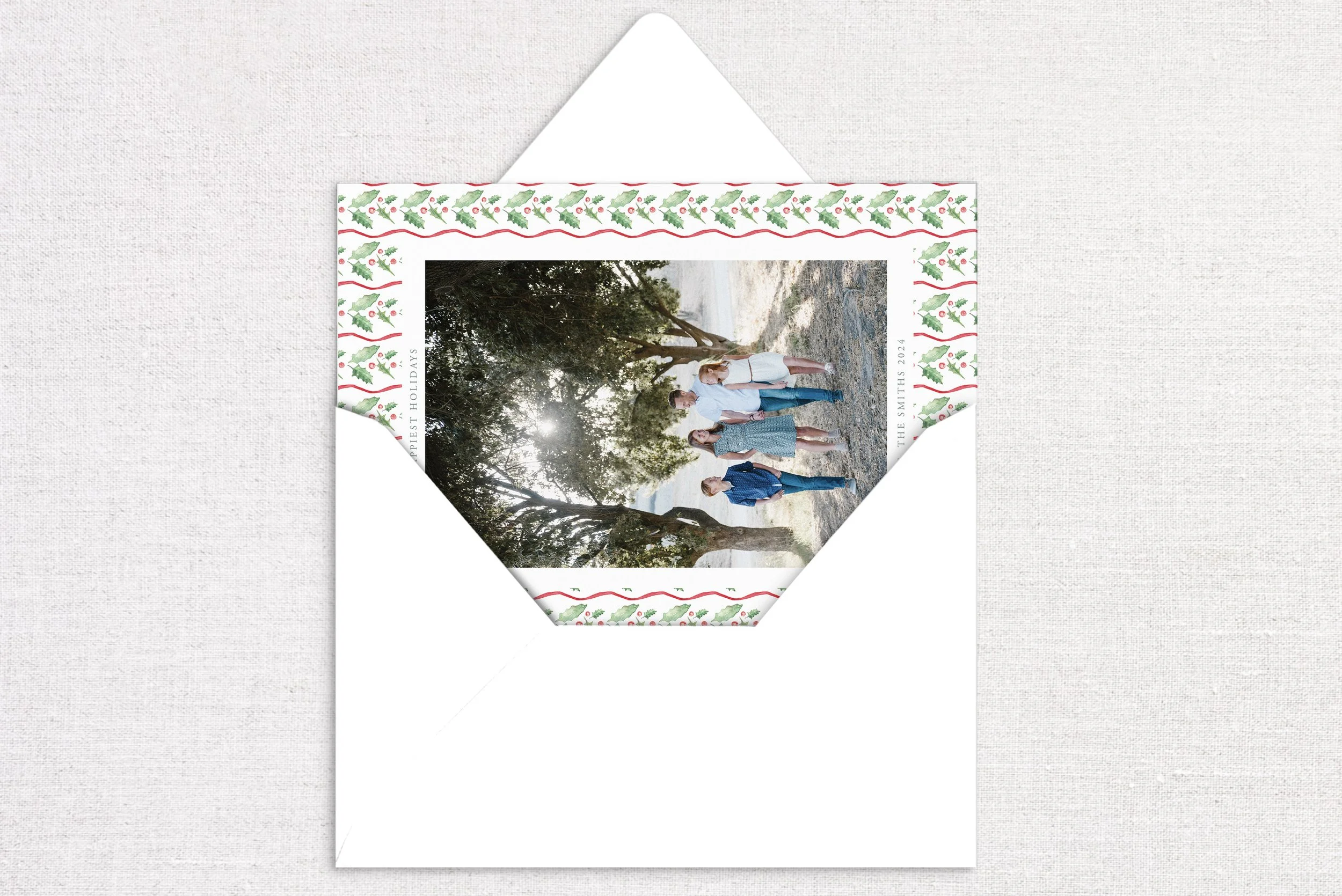 128HollyRibbonGarland5_2025_12.jpg