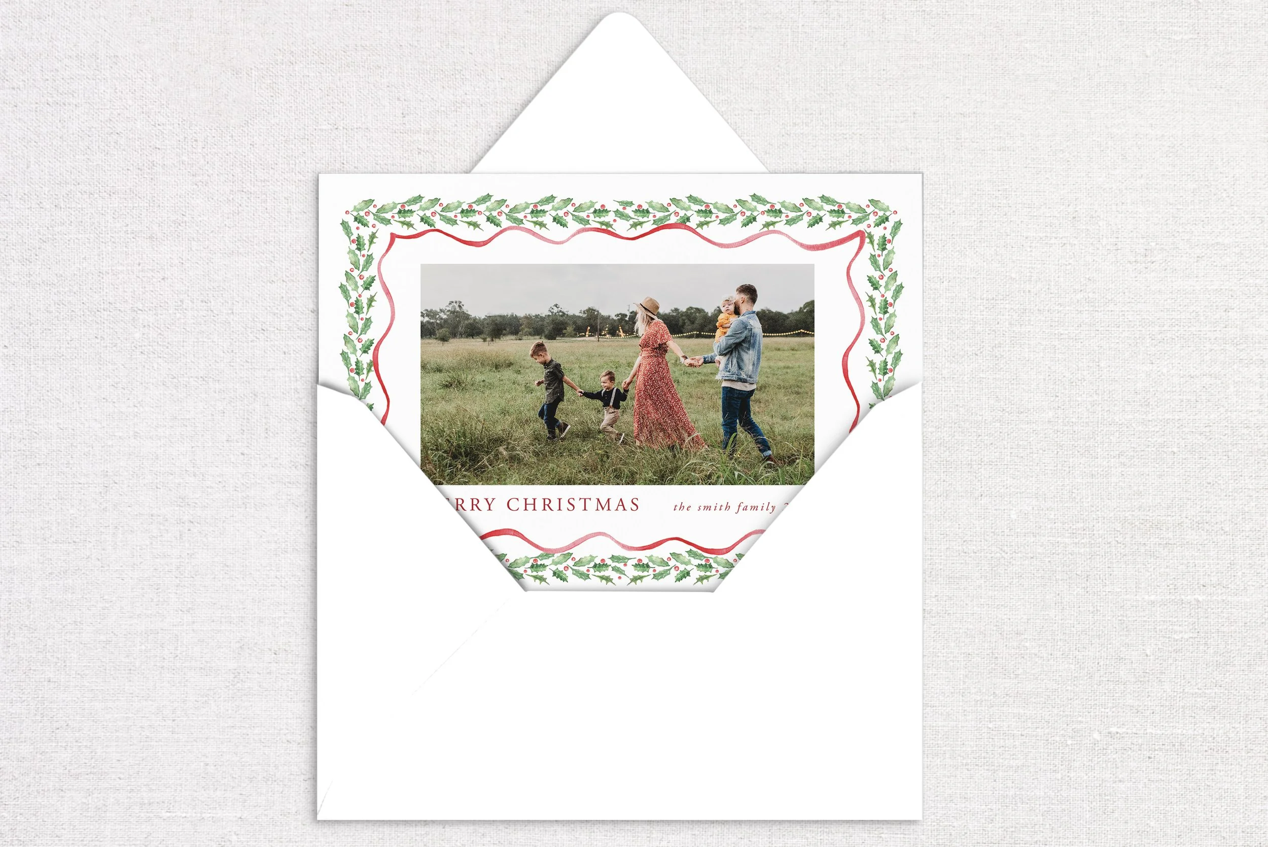 17HollyRibbonFrame5_2025_13.jpg