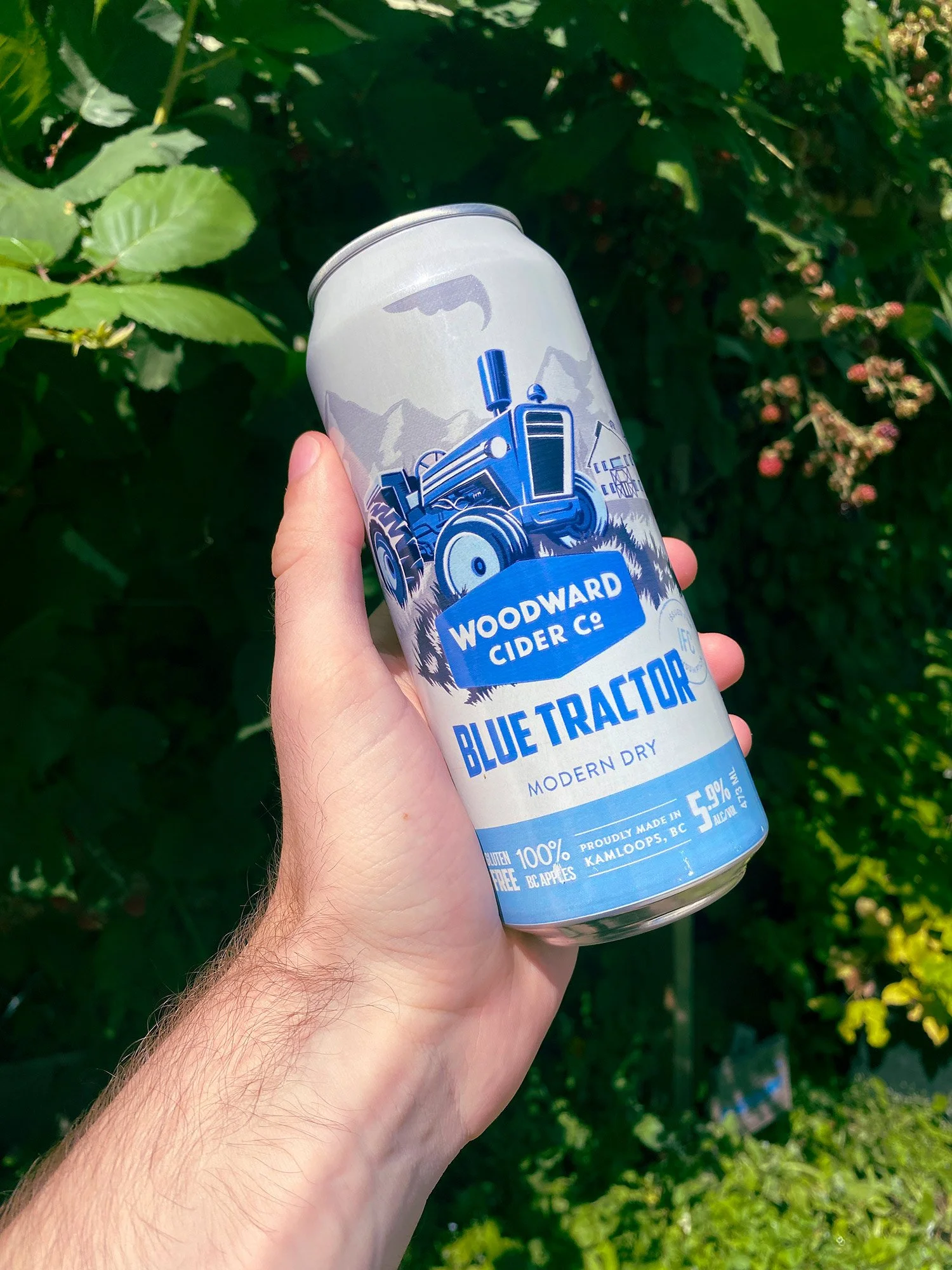 ethan-woronko-illustration-cider-woodward-cans-tractor.jpg