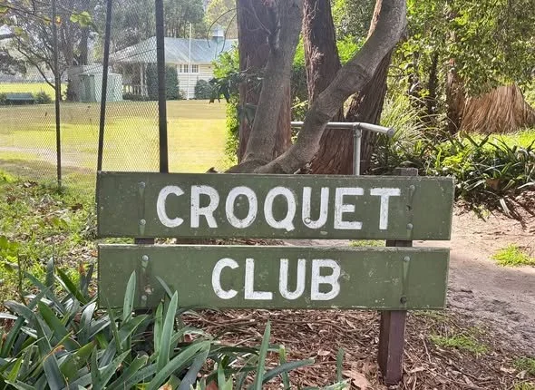 croquet-club-sign.jpg