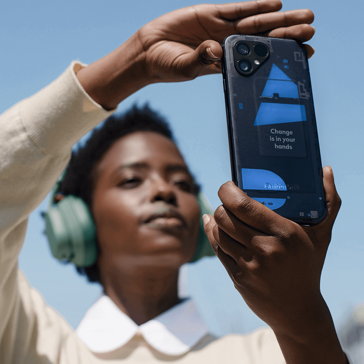 Fairphone 5, is made with more than 70% fair focus or recycled materials and is manufactured using 100% renewable energy and invests in projects reducing CO2 emissions.