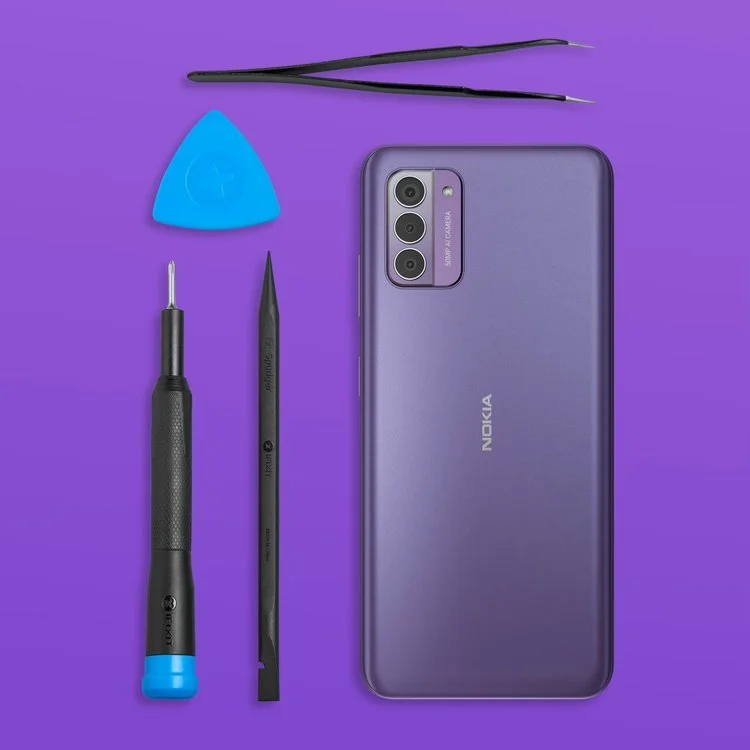 Nokia G22 and Nokia G42 5G are the first smartphones designed and built to be repaired from home. With guides and genuine spare parts from iFixit and a few simple tools, you’ll be able to make repairs at home.