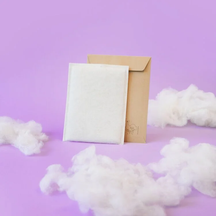 Woola take material that otherwise gets thrown away – waste wool – and turn it into a sustainable alternative for packing fragile stuff safely. Wool is a naturally high-tech fibre. Its elasticity, water repellency, and resistance to temperature extre