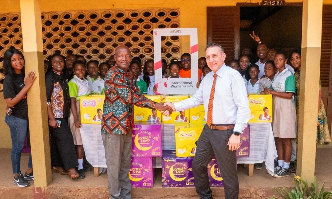 Accra_marriott_hotel_donates_sanitarypads_to_girls_in_the community.jpeg