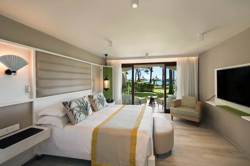 Constance-Belle_Mare_Plage-Accommodation-Deluxe_Suite-03.jpeg