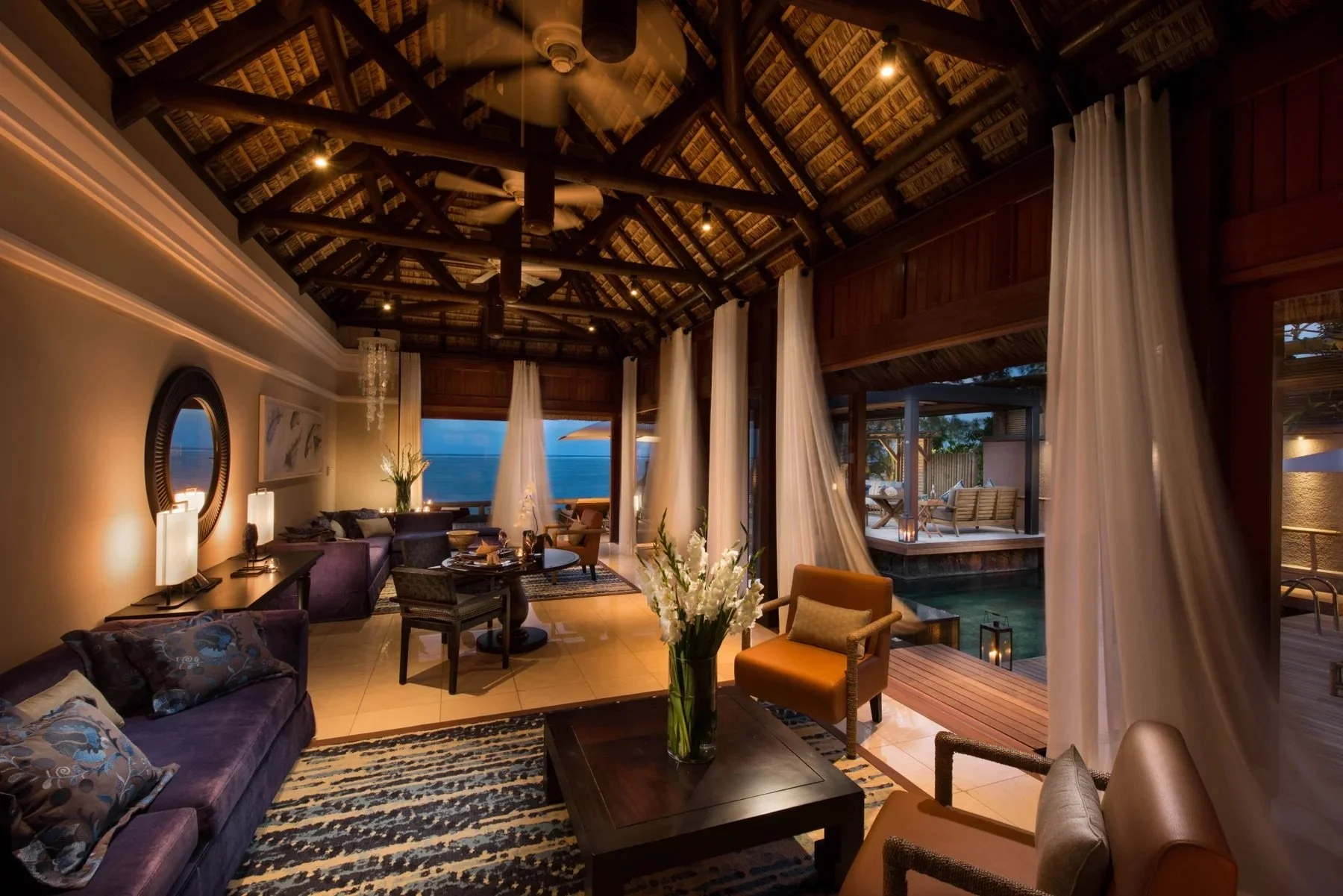 Constance-Belle_Mare_Plage-Accommodation-Presidential_Villa-02.jpeg