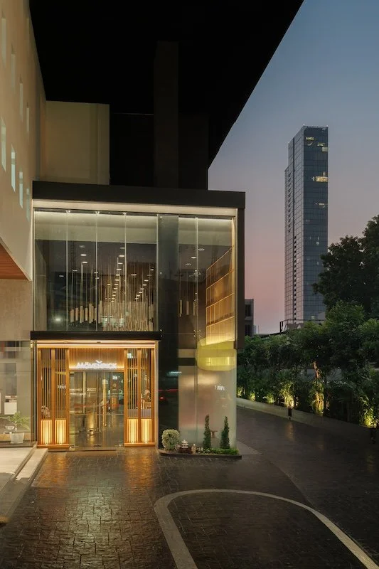 Lobby3.jpg