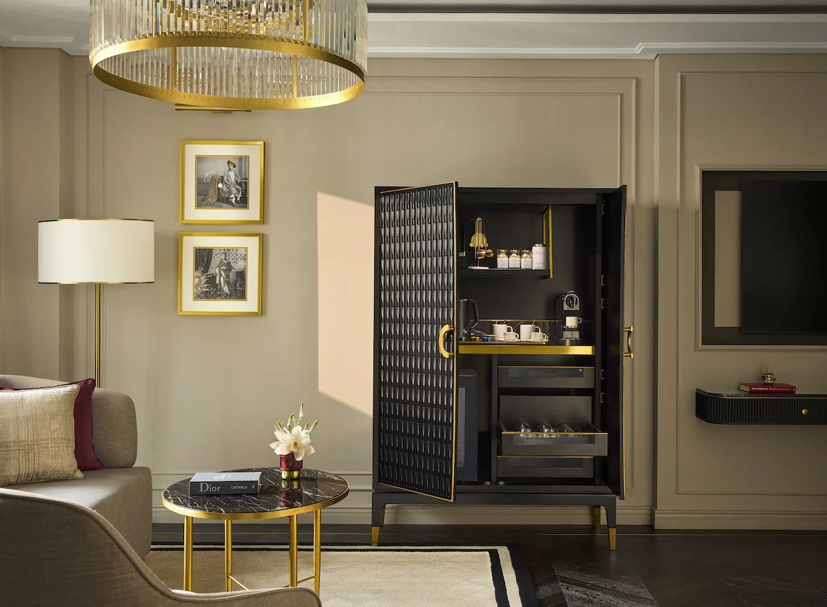 AFM_Juniorsuiteminibar_0524.jpg