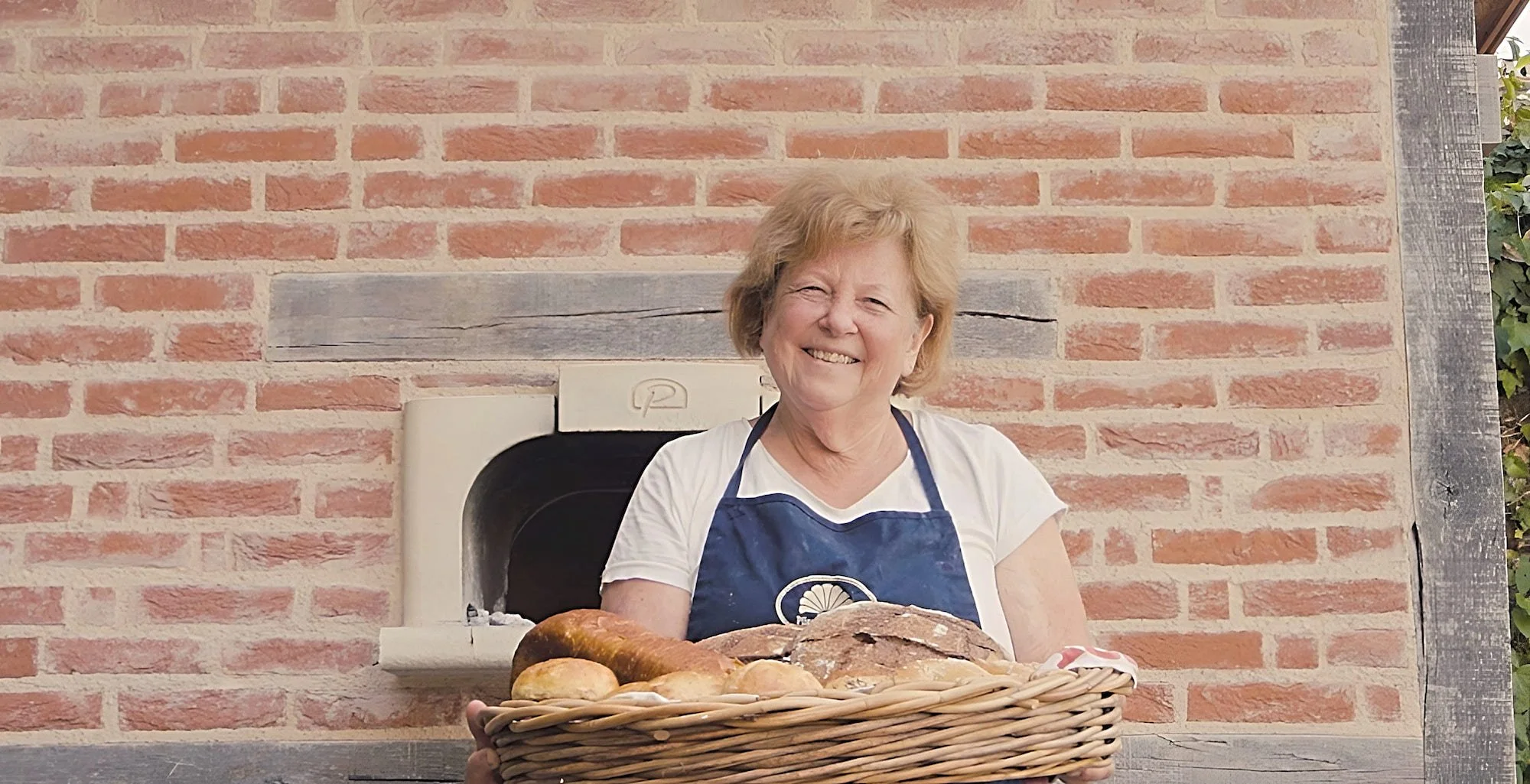 Pat Hains - Baking souvenirs