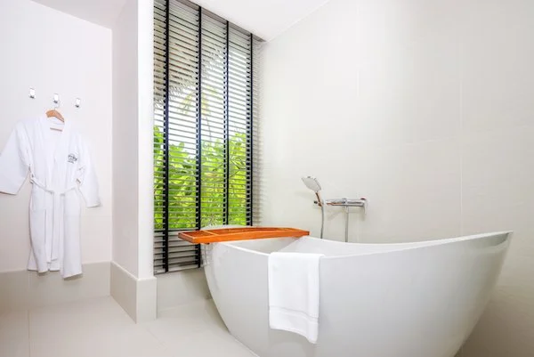 Hard Rock Hotel Maldives_Gold_Beach_Pool_Villa_Bathroom.jpg