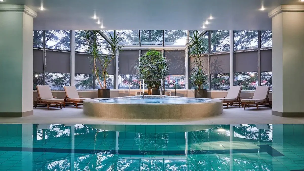 Hyatt-Regency-Belgrade-P336-Olympus-Swimming-Pool.16x9.jpeg