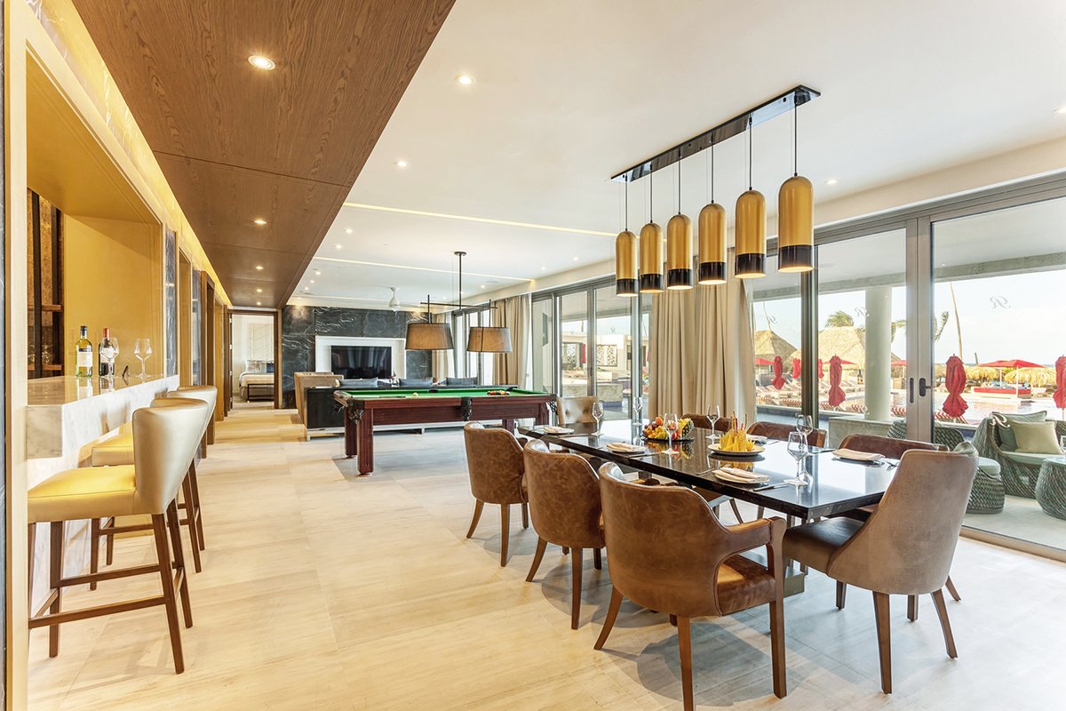royalton_bavaro_chairman_two_bedroom_suite_ocean_front_dc-11-6257692d5e1c4.jpg