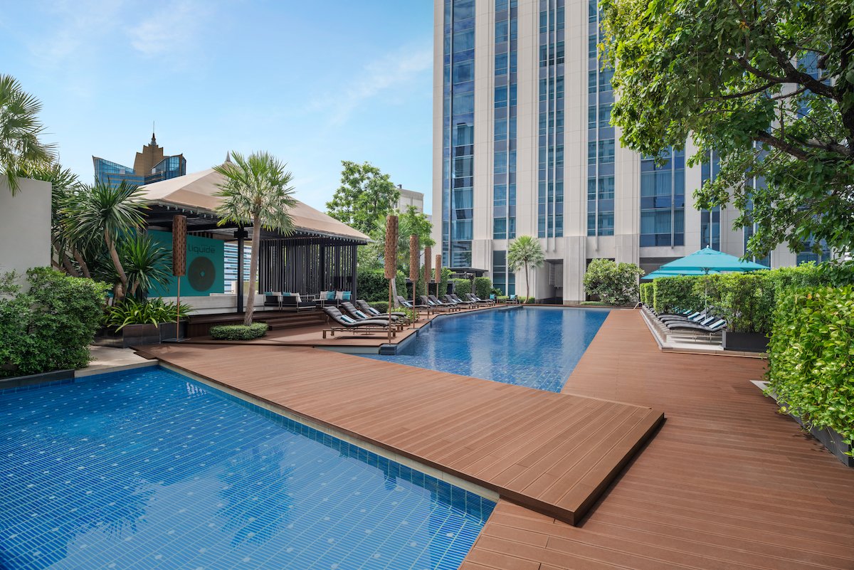 Sofitel Bangkok Sukhumvit_Pool_Day_Hi-res.jpg