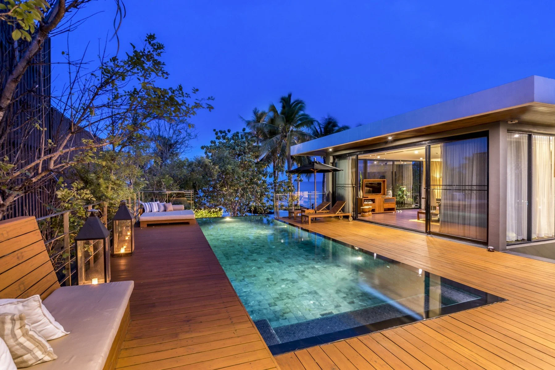 V-Villas-Hua-Hin_PresidentialPoolVilla05.jpg