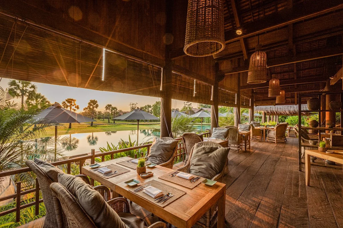 Zannier Phum Baitang - Bay Phsar - Pool Restaurant 9 - © Patricia Parinejad for Zannier Hotels.jpg