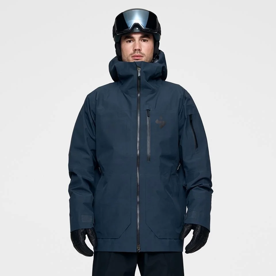 Sweet Protection’s Crusader X Gore-Tex Jacket has been updated with a 3 layer softer and very durable recycled polyester Gore-Tex. Built to keep you dry and protected in mountainous terrain.