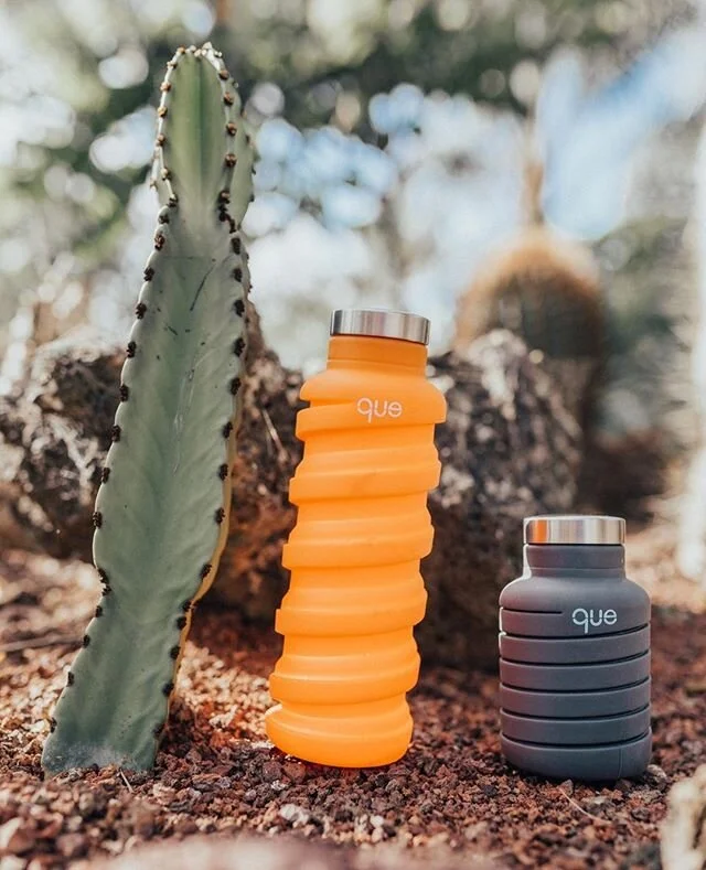 Que collapsible water bottles are BPA and plastic free. Made of lightweight silicone, the bottle is compact, safe under high temperatures, leakproof and its wide mouth fits ice cubes. Limited Edition Polar Ice bottle sales support the Ocean Foundatio
