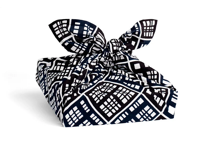 The Organic Company in Denmark makes The Cloth, a Nordic version of the Japanese ‘Furoshiki’. Beautiful cloth wraps made from 100% GOTS certified organic cotton can be used for baby care, gift wrapping or tie and use as a bag.