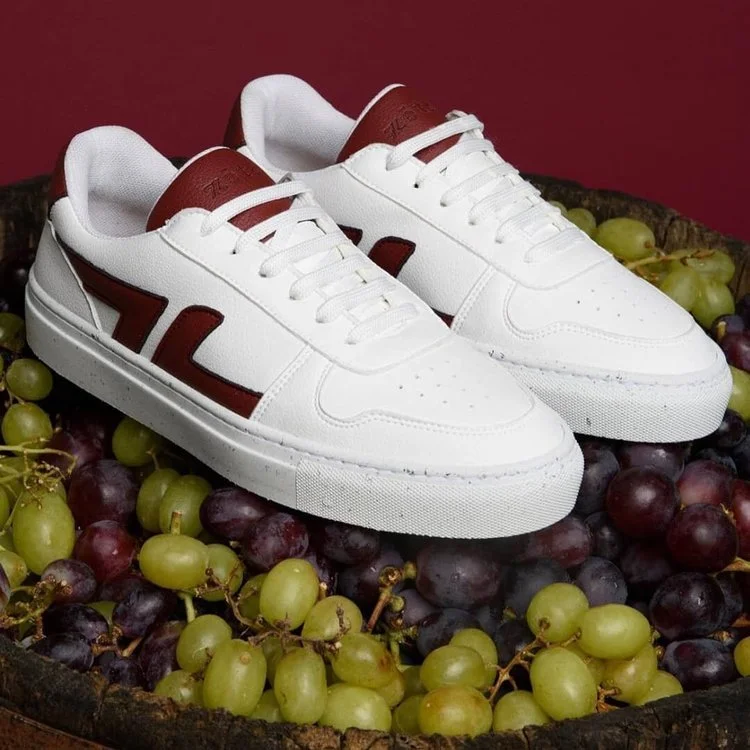 The main ingredient of wine leather is waste products of Italian wine production, more specifically the by-product called pomace from the grapes, including the skins, pulp, seeds and stems of the fruit. Traditionally this by-product is used as an org