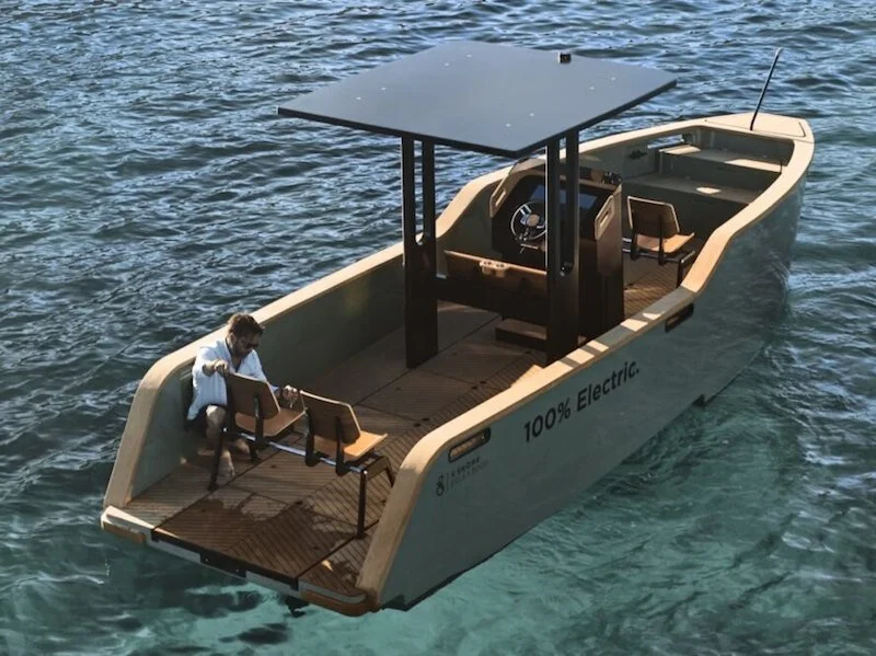 X Shore has designed a 100% electric boat that features new technology and traditional craftsmanship. The Eelex 6500 travels up to 100 nautical miles on a single charge and up to 40 knots.
