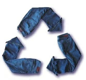 UltraTouch™ Denim Insulation is crafted with utmost dedication and precision from superior-quality natural fibres, this pioneering product is a testament to the endless possibilities of denim recycling. Unlike traditional insulation materials, UltraT