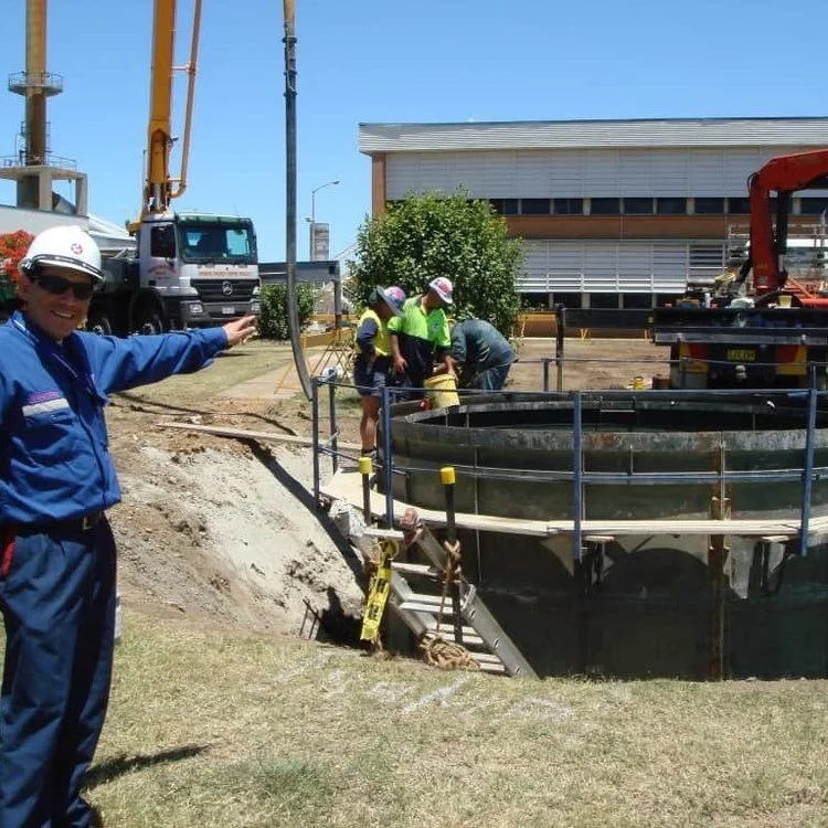 The Worm Farm Septic System is a powerful organic wastewater treatment system that effectively processes sewage, all household wastewater and organic garbage, including food and vegetation. Combined with naturally occurring organisms, the worm liquid