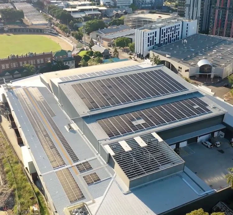 The Royal ICC Brisbane’s Solar Panel Project is a major 600kW installation across the roof of the Royal ICC which has so far reduced carbon emissions by more than 720 tonnes. This is the equivalent of 40,000 trees and each day the project continues t