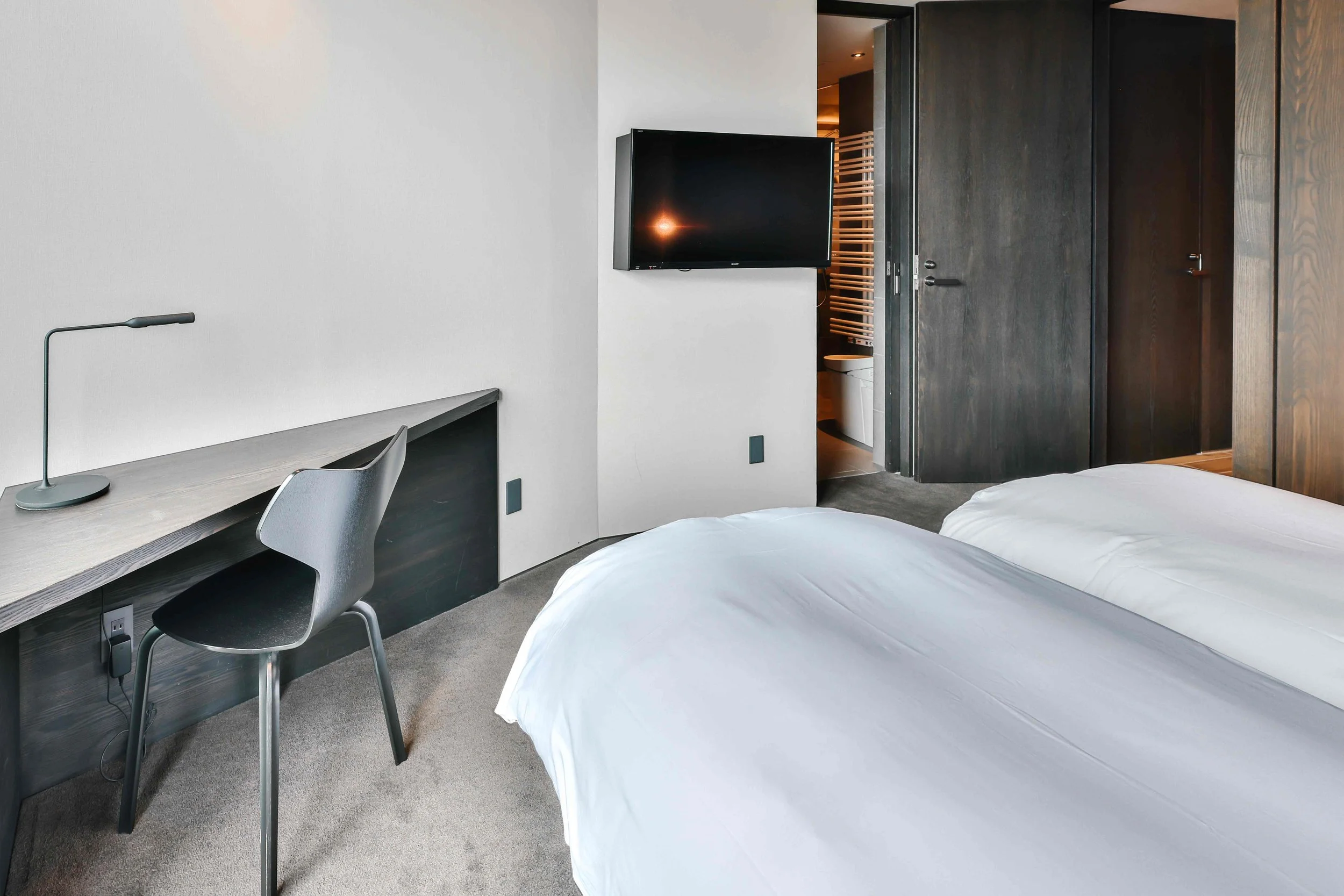 HavenNiseko_4BDRResidence_BDR3_02-compresso.jpg