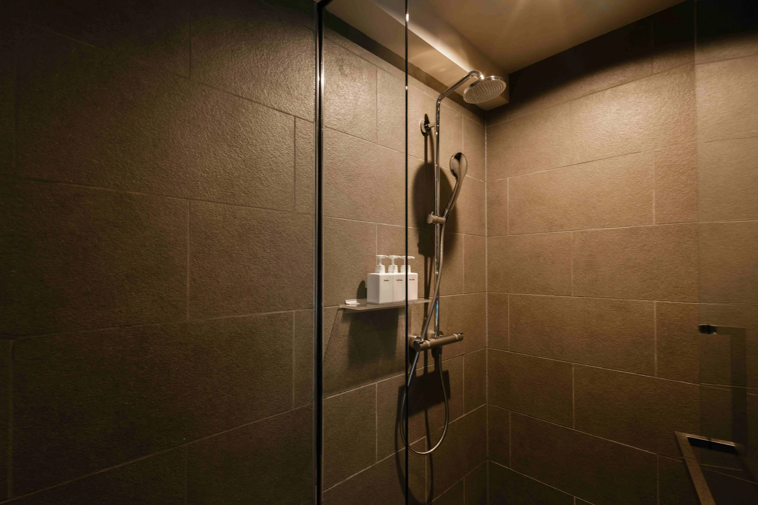 HavenNiseko_4BDRResidence_BDR3_04-compresso.jpg