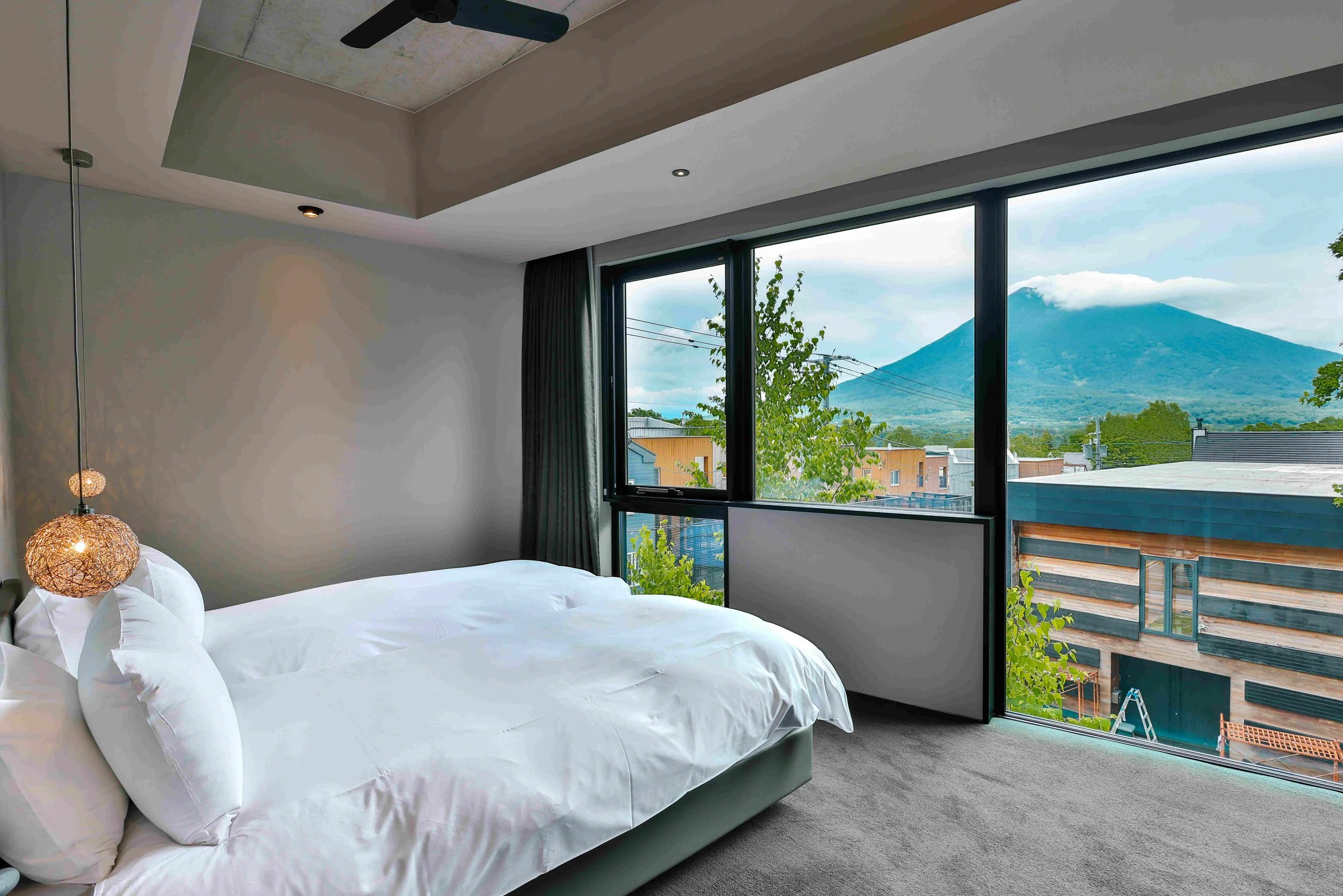 HavenNiseko_4BDRResidence_BDR4_01-compresso.jpg