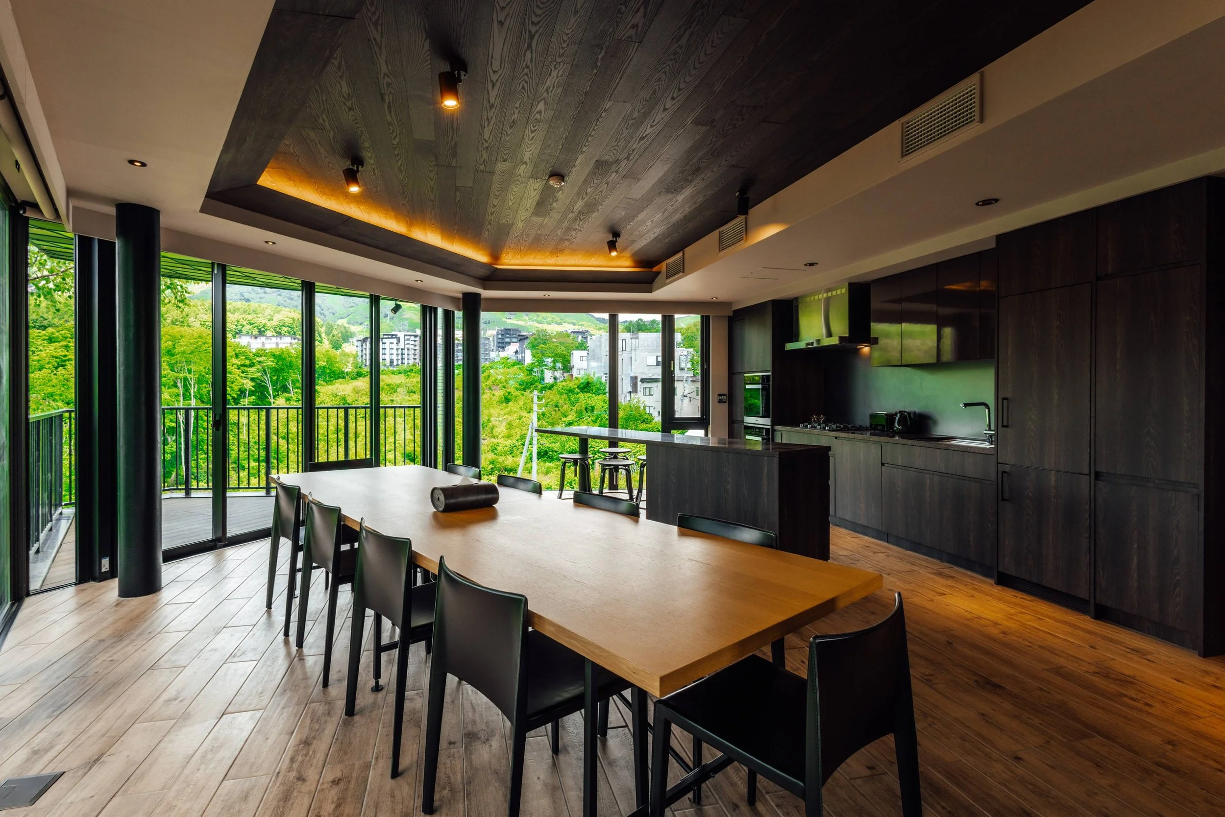 HavenNiseko_4BDRPenthouseResidence_18-compresso.jpg
