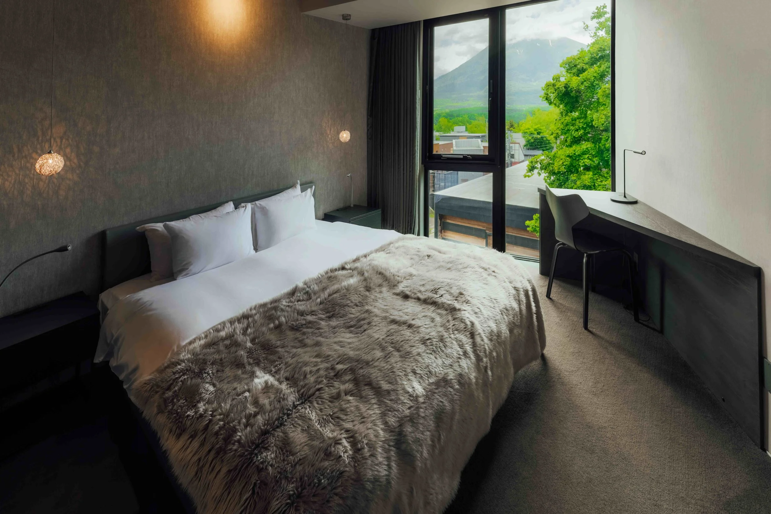 HavenNiseko_4BDRPenthouseResidence_BDR3_04-compresso.jpg